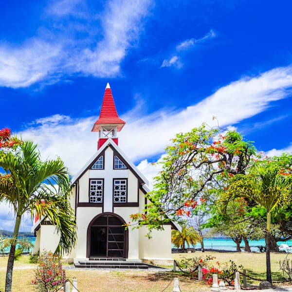 Explore Mauritius: Road trip and glamping in nature