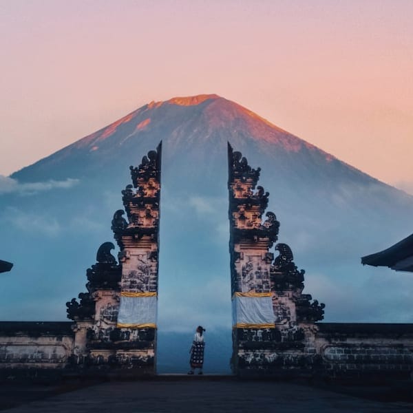 Bali and Flores: Jungles, dragons and beaches