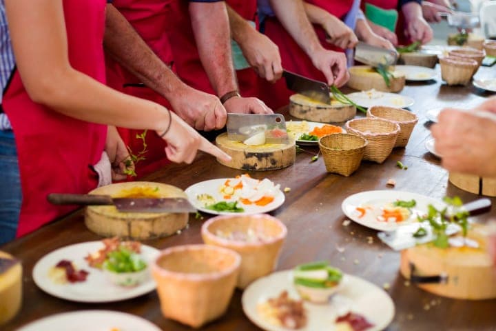 Traditional Thai cooking class thumbnail