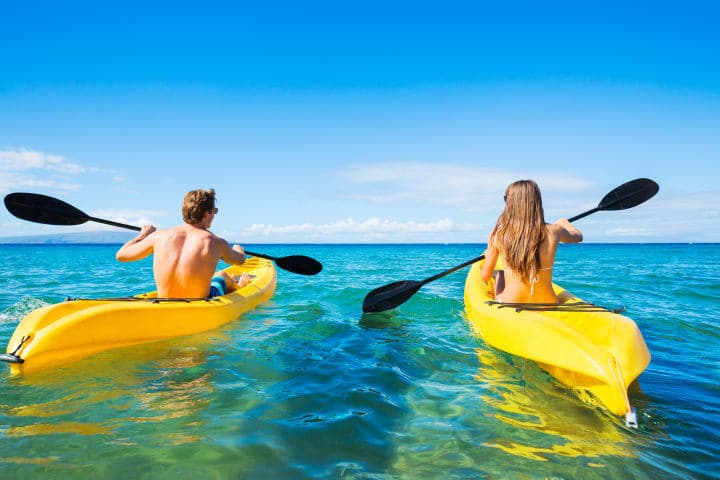 Kayak tour across Caracas Bay thumbnail